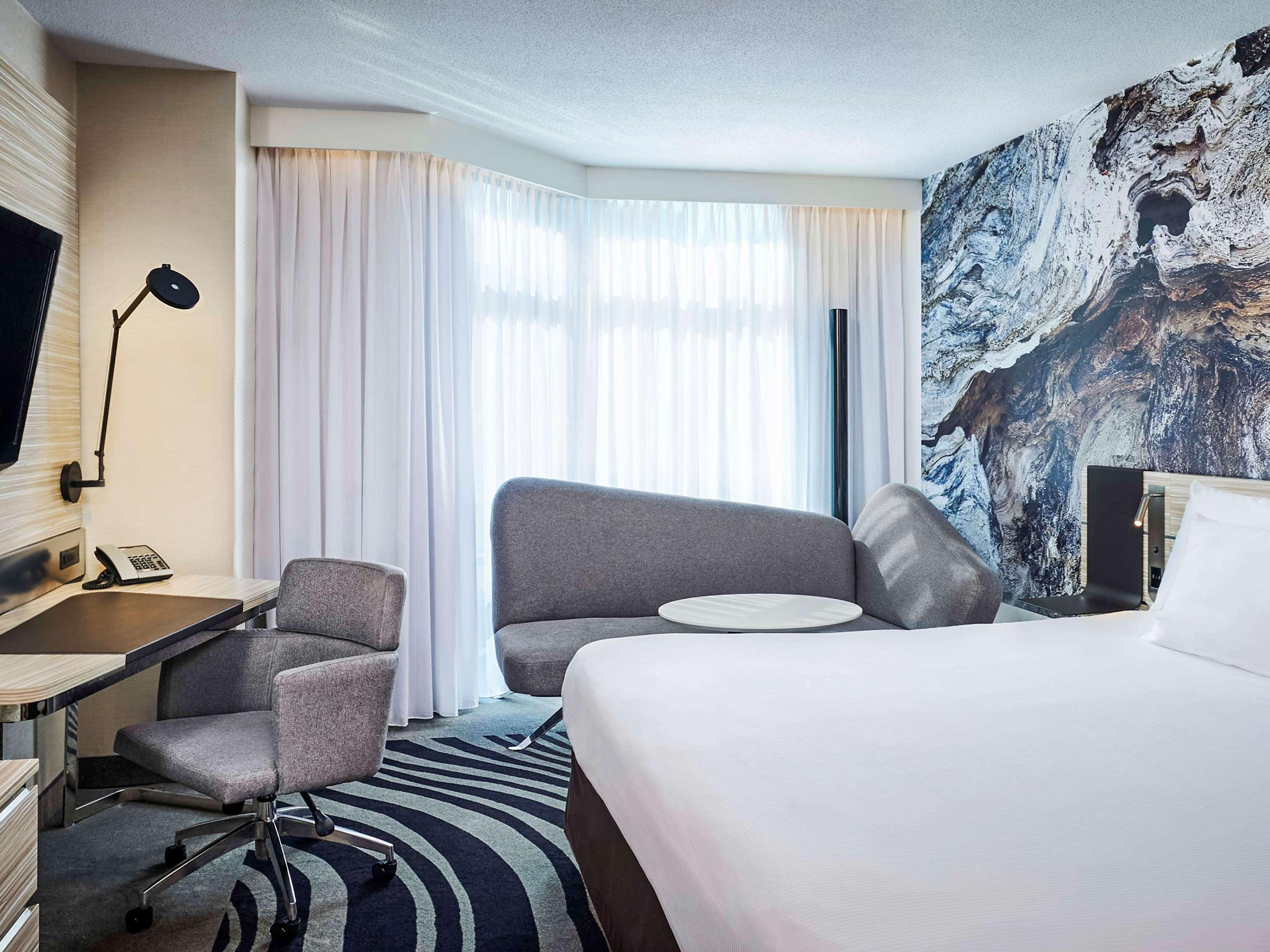 Novotel Toronto North York Екстер'єр фото