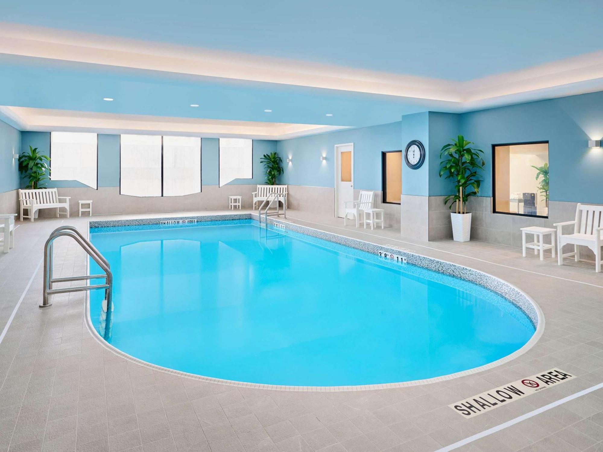 Novotel Toronto North York Екстер'єр фото